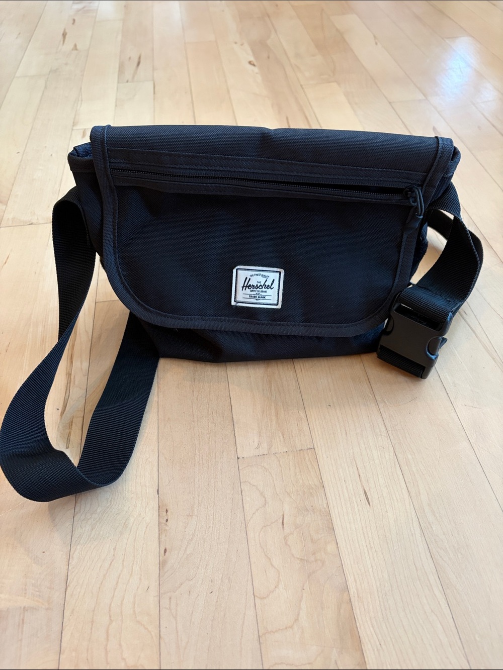 Black Herschel Supply Co. Mini Messenger Bag